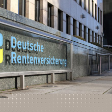 Ein Tiktok-Video stellt falsche Behauptungen über eine bedingungslose Rente bei psychischen Erkrankungen auf und wird mehr als 1,7 Millionen Mal gesehen