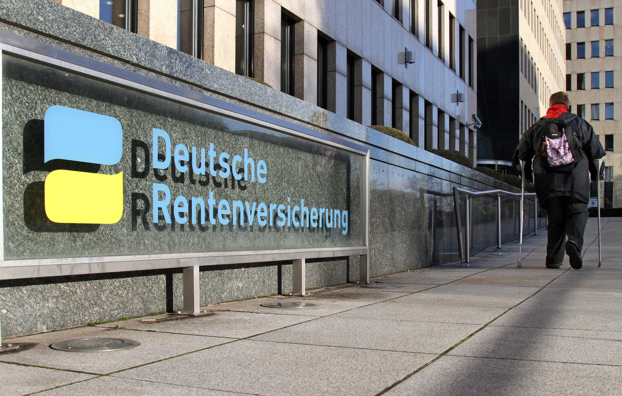 Ein Tiktok-Video stellt falsche Behauptungen über eine bedingungslose Rente bei psychischen Erkrankungen auf und wird mehr als 1,7 Millionen Mal gesehen