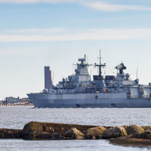 Fregatte Bayern beim Auslaufen