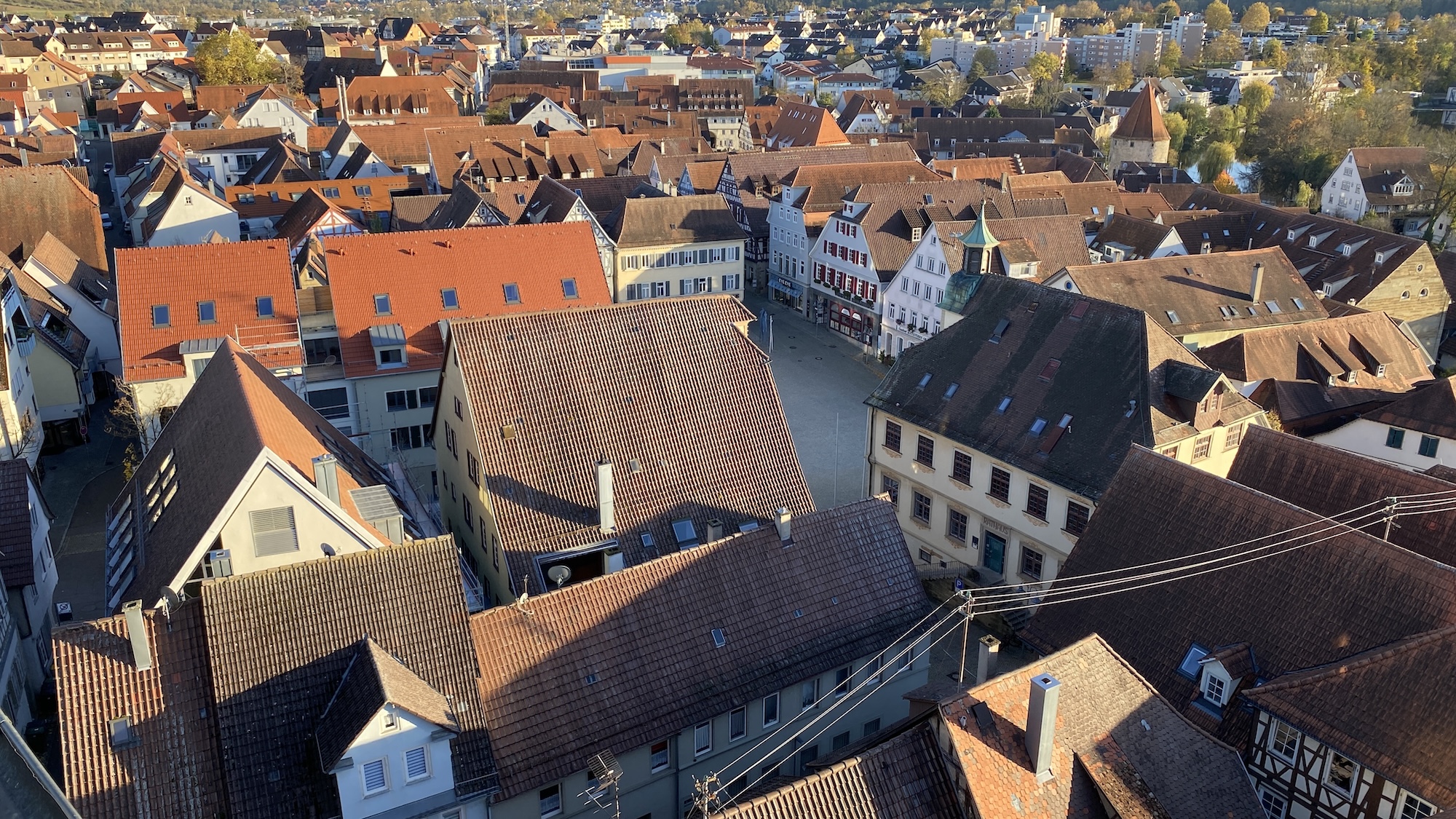 Wärmewende-Spaziergang in der Altstadt mit Blick vom Kirchturm (Credits: Cordula Diebold | Johanna Schwab | Philipp Pfäfflin)