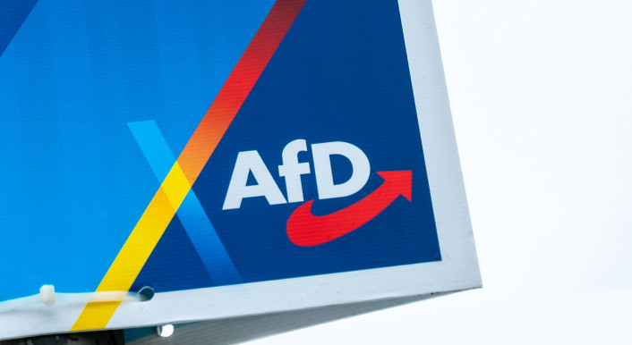 Nahaufnahme von einem Wahlplakat der Partei AfD - Alternative für Deutschland.