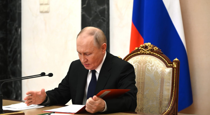 Wladimir-Putin-Dekret-Symbolbild-Kreml