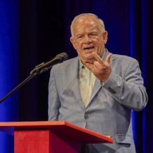 Peter Hahne bei einer Gala