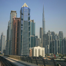 Blick auf Hochhäuser in Dubai