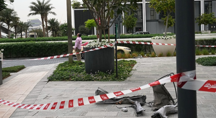 trümmer-drohnen-dubai-fatima-shbair-picture-alliance-associated-press