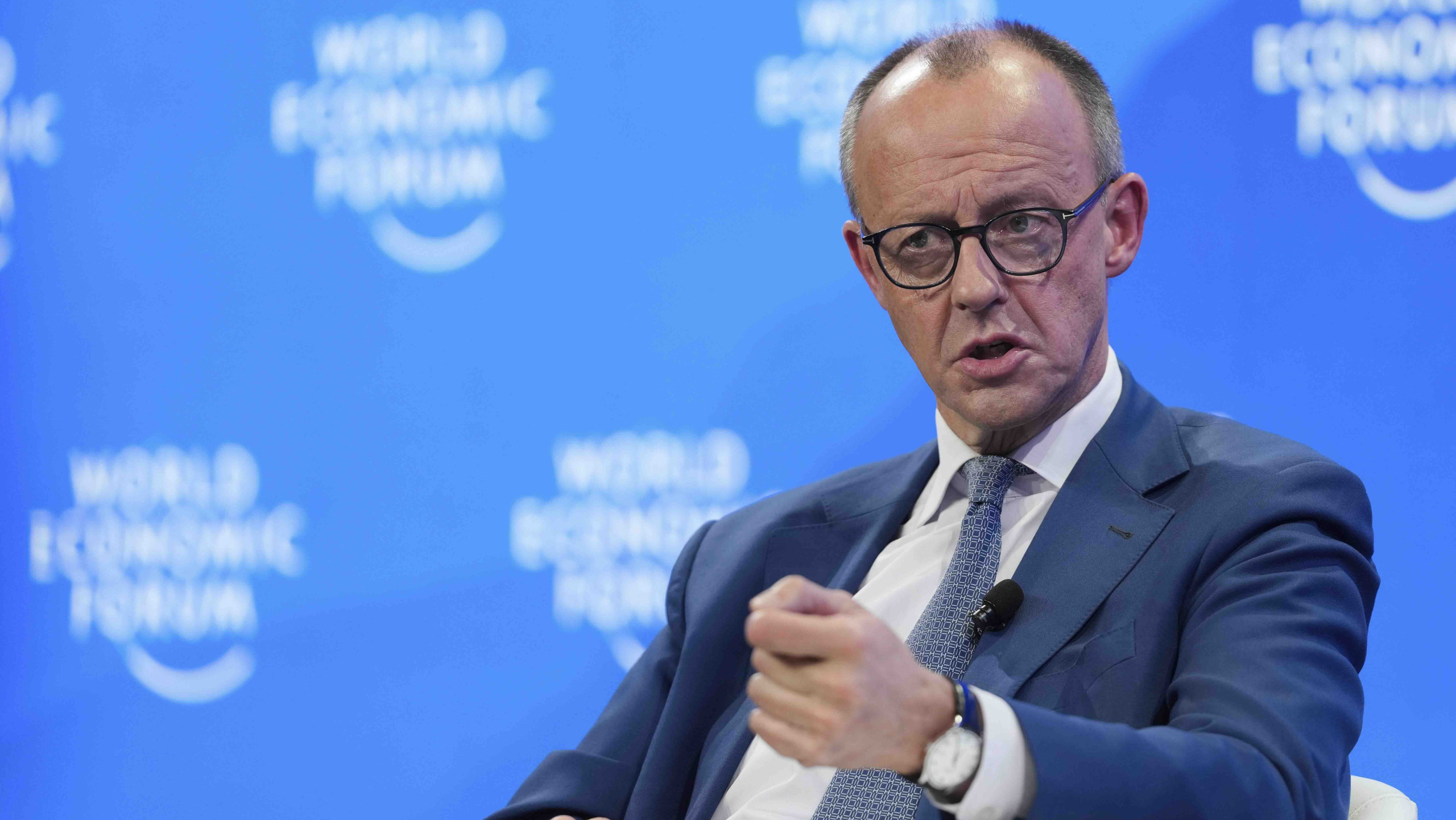 Friedrich Merz beim Weltwirtschaftsforum in Davos am 21. Januar 2025 (Foto: Markus Schreiber / Picture Alliance / Associated Press)