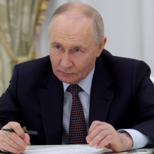 Laut einem Geheimdienst-Bericht eines EU-Staates hat Russlands Präsident Wladimir Putin zunehmend Angst vor Attentaten und Putschversuchen. Foto: Russian Foreign Ministry'S Offic/APA Images via ZUMA Press Wire