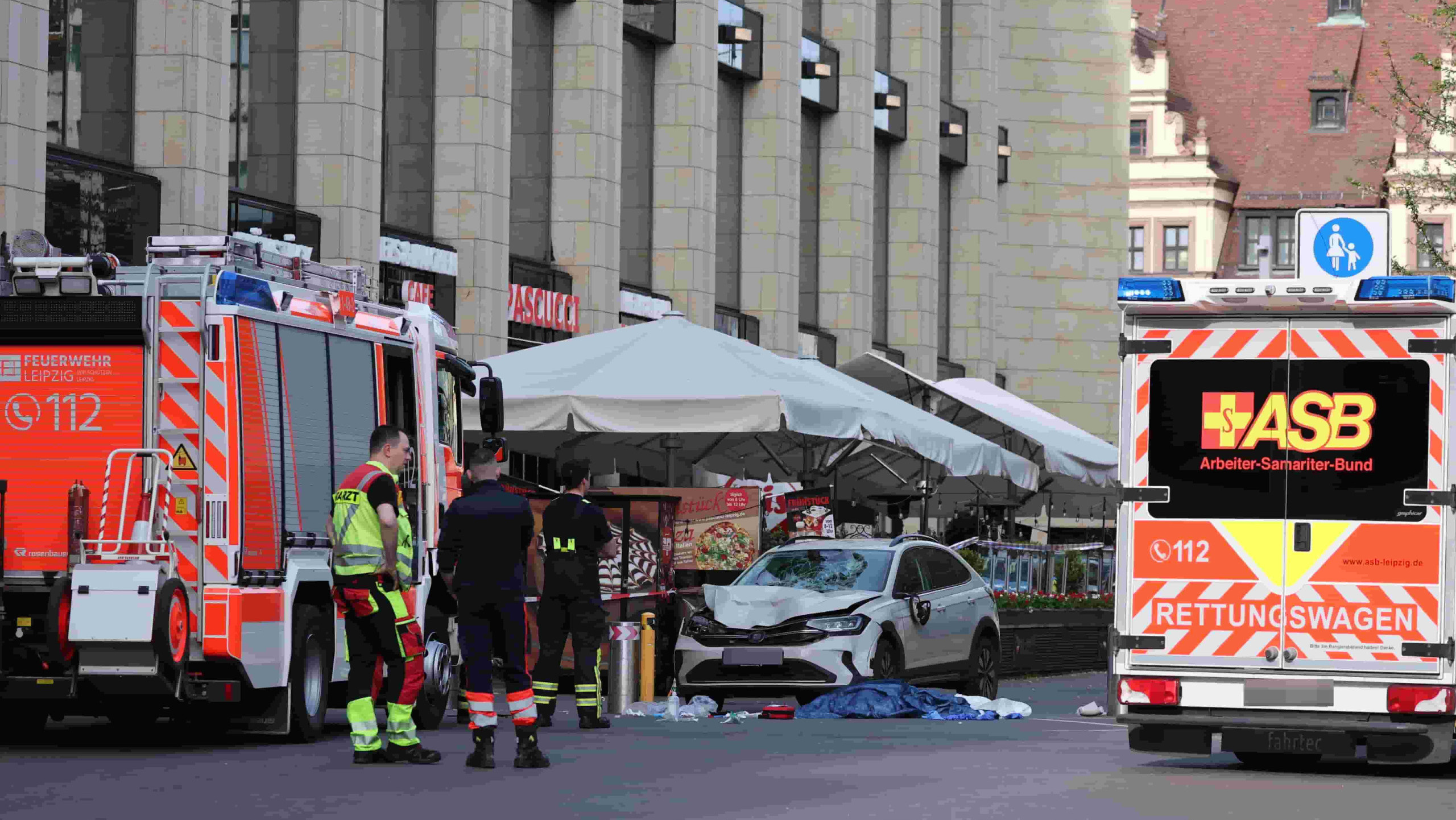Rettungseinsatz zur Amokfahrt in Leipzig