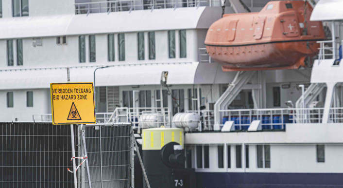 Das Kreuzfahrtschiff „Hondius“, auf dem das Andes-Hantavirus ausgebrochen war, kehrte am 18. Mai in die Niederlanden zurück (Symbolbild: Nicolas Economou / NurPhoto / Picture Alliance)