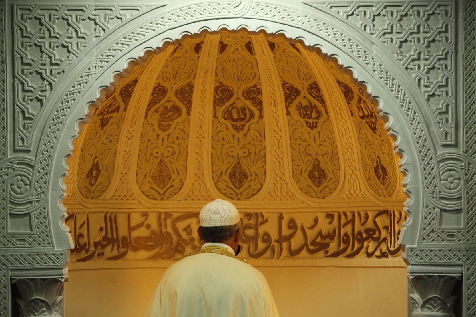symbolbild-moschee-islam-gebetsruf-muezzin