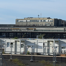 tempelhofer-feld-geflüchtete-2022-lena-lachnit-dpa-picture-alliance