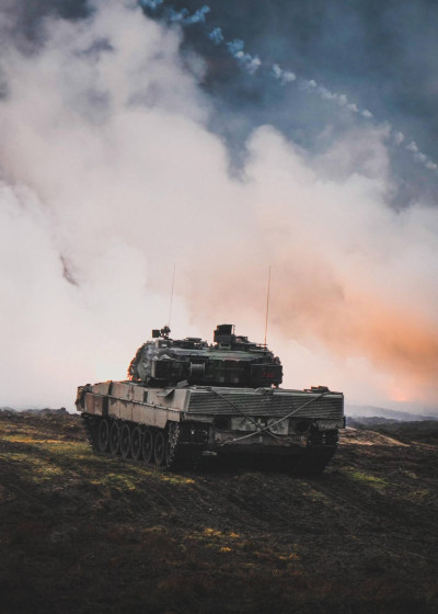 Sicherheit-und-Verteidigung-scaled(1)