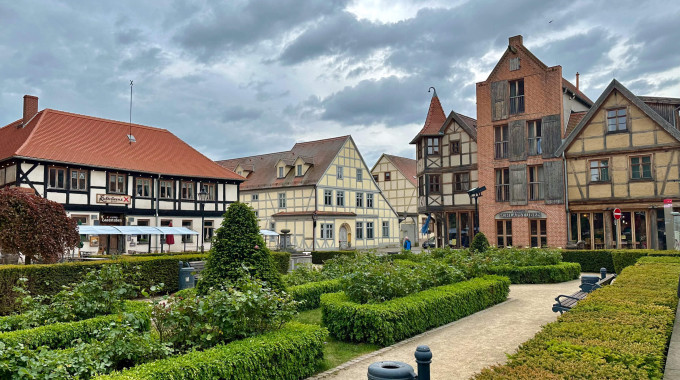 Tangermünde ist ein kleines Stadt-Juwel mit vielen Altbauten in Sachsen-Anhalt. Hindernisse gibt es genug, aber die Stadt sucht mit Betroffenen  nach Lösungen Foto © Ricarda Wenge